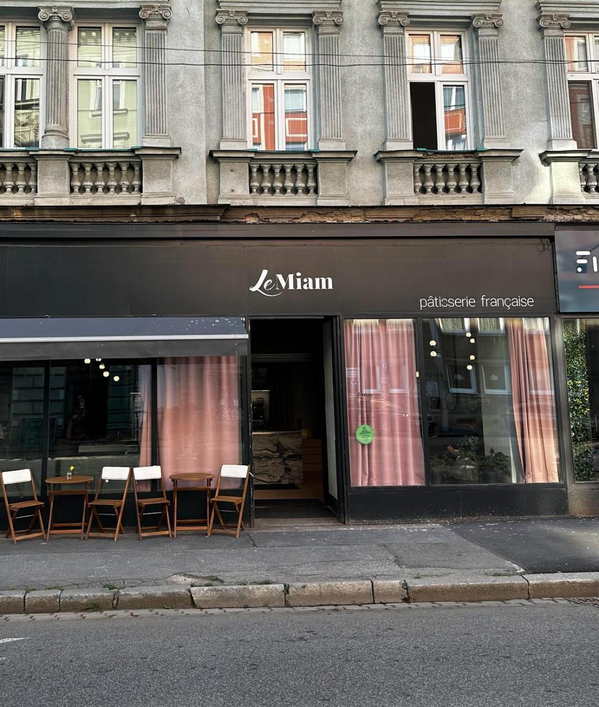 Urban Zenhouse No.2 - Breakfast Included Daire Bratislava Dış mekan fotoğraf