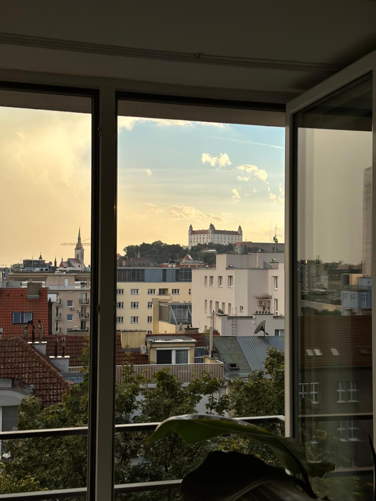 Urban Zenhouse No.2 - Breakfast Included Daire Bratislava Dış mekan fotoğraf